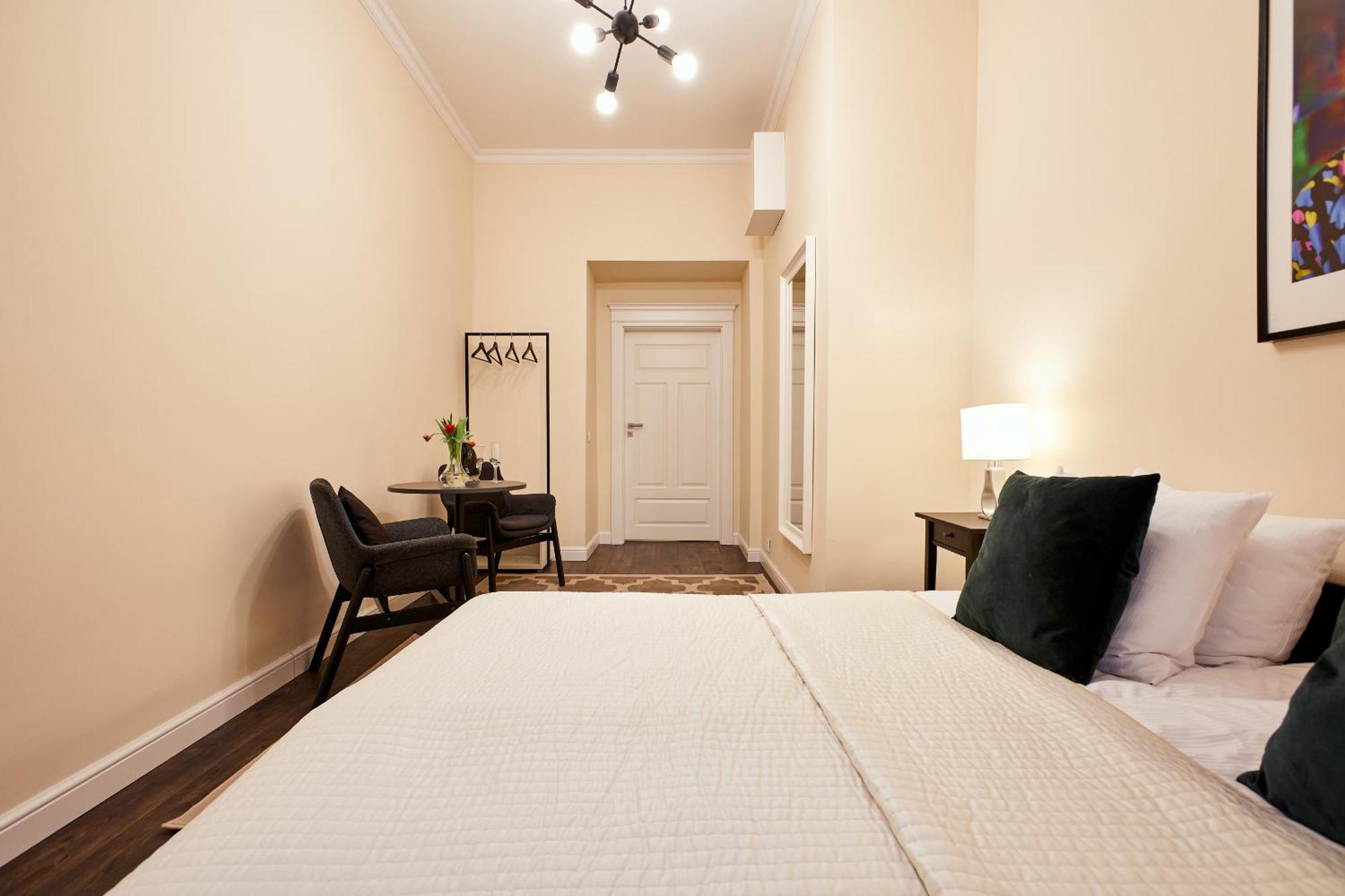 Nice Apartment In Old Town 2 Краков Экстерьер фото